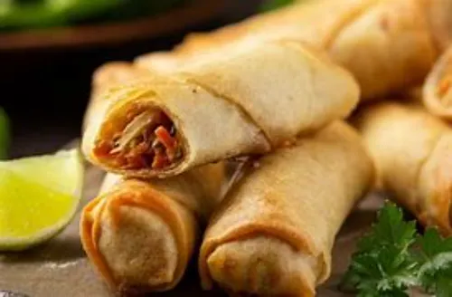 Schezwan Chicken Rolls